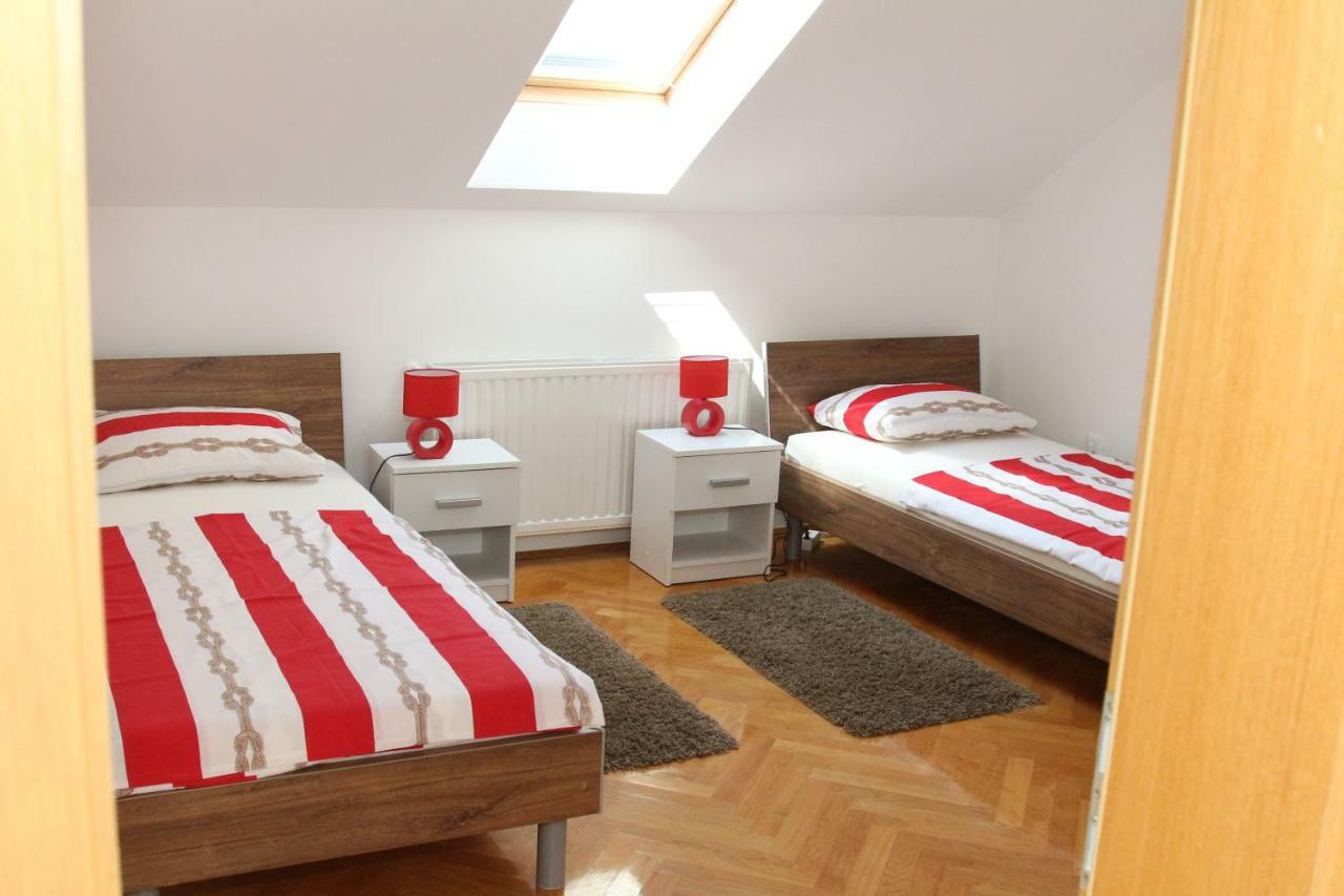 Apartments "Pavic" Near Zagreb Airport เวลิคาโกริตซา ภายนอก รูปภาพ