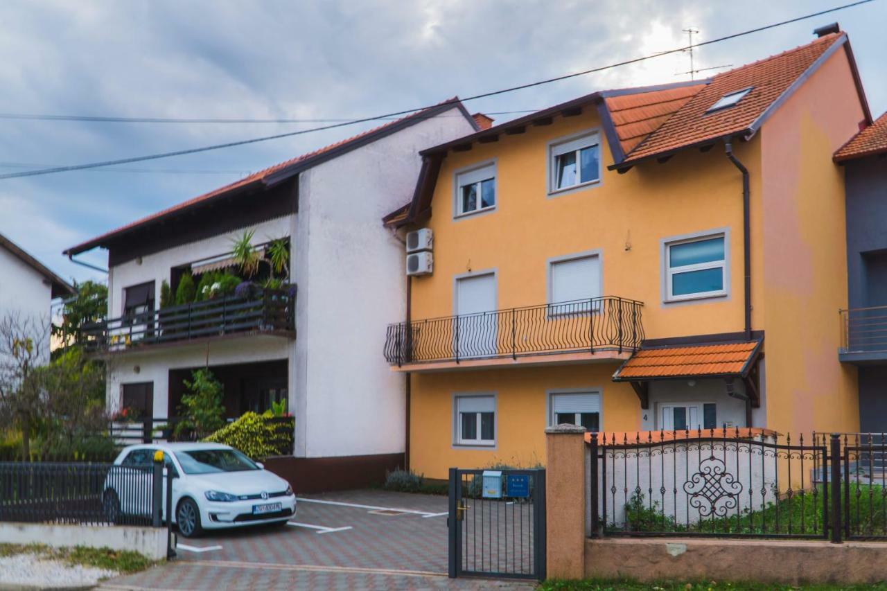 Apartments "Pavic" Near Zagreb Airport เวลิคาโกริตซา ภายนอก รูปภาพ